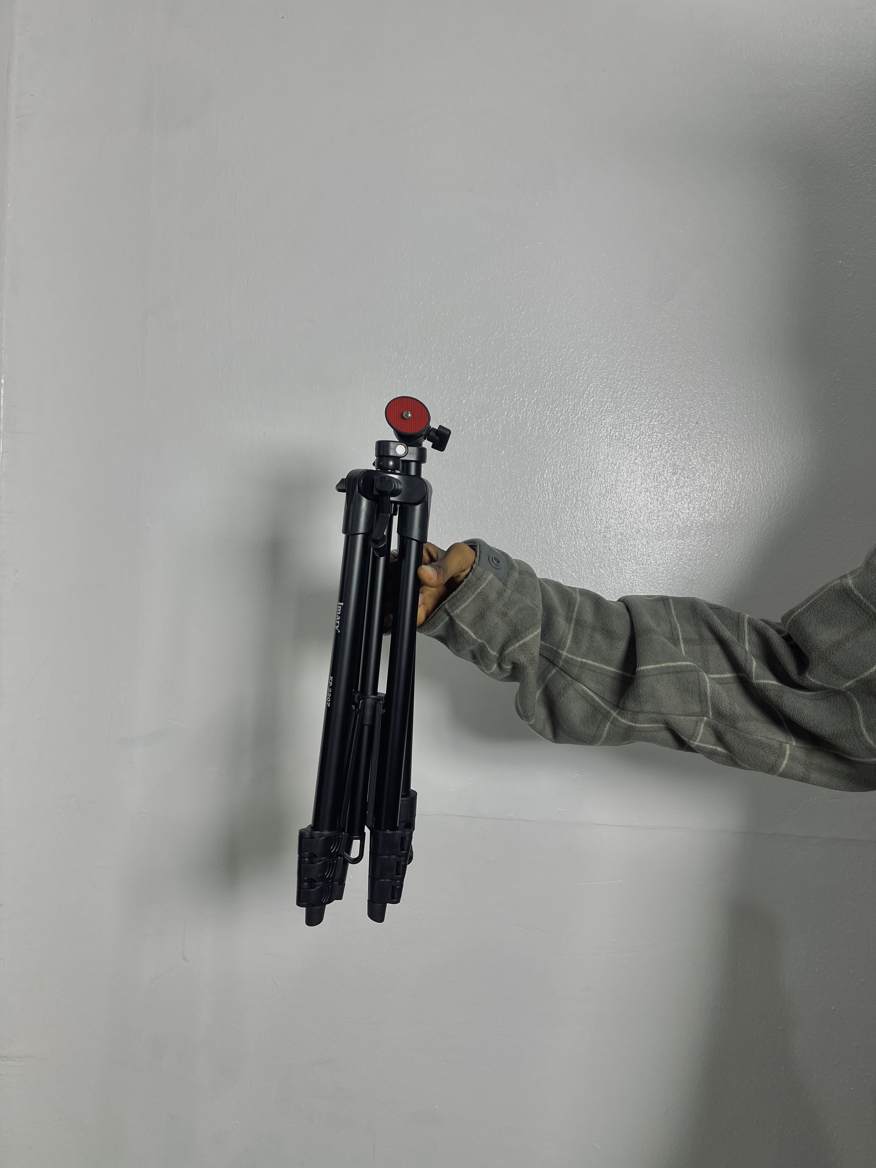 STILL THUGGIN IT varsity Jacket - white